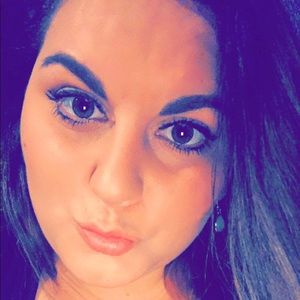 Meet your Posher, Amber Marie